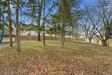 Tiny photo for 5351 Fortress Trail, Columbus, OH 43230 (MLS # 225044598)