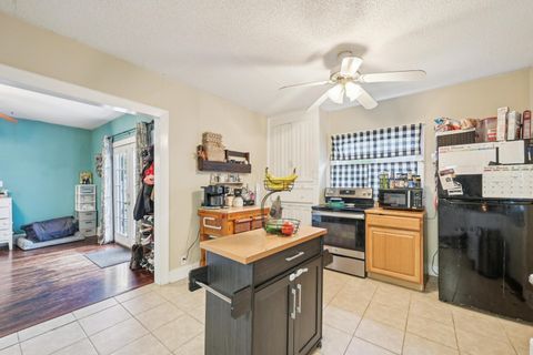 Tiny photo for 81 W Clark Street, North Hampton, OH 45349 (MLS # 225039511)