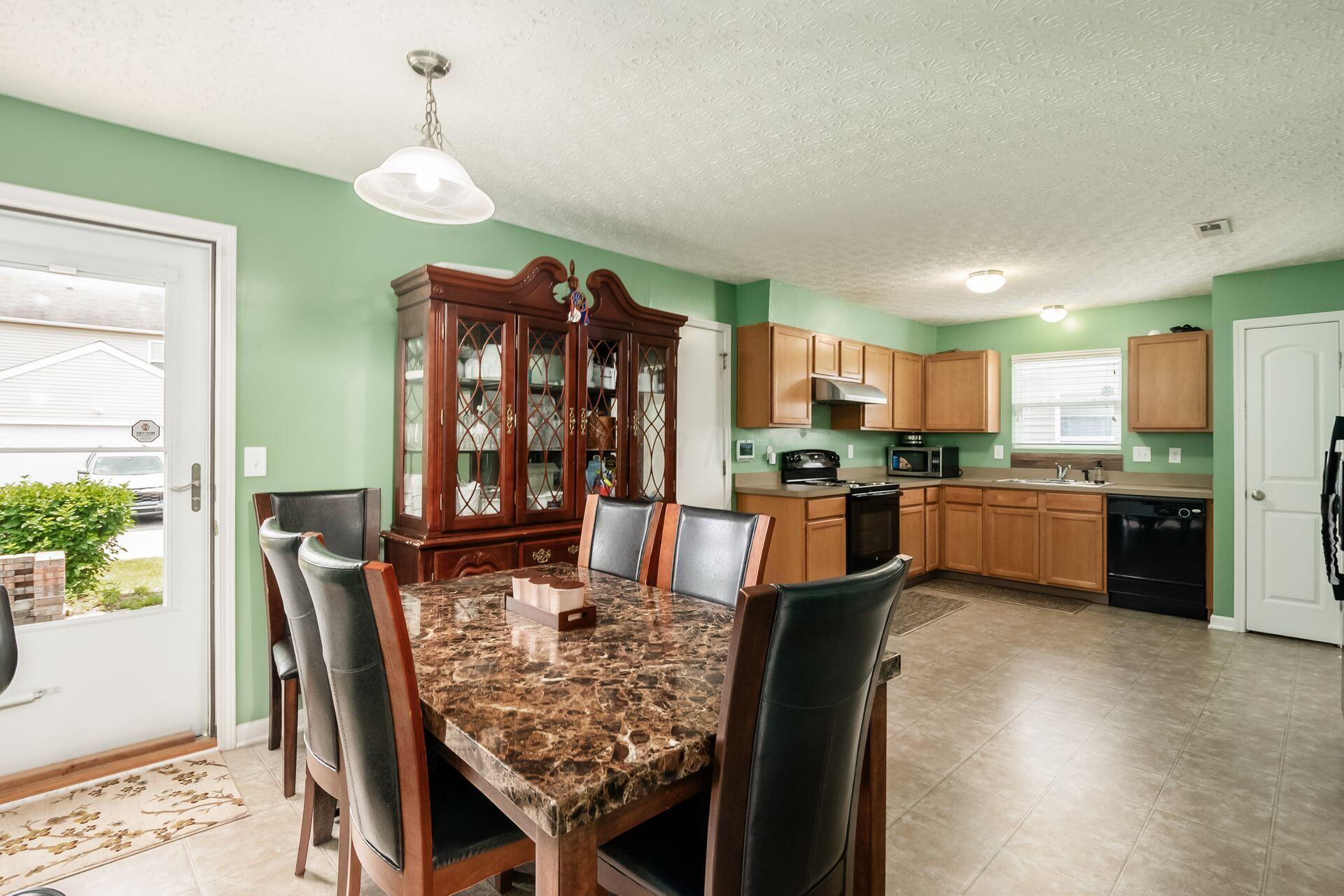 1420 Bellow Falls Place, Columbus, Ohio image 9