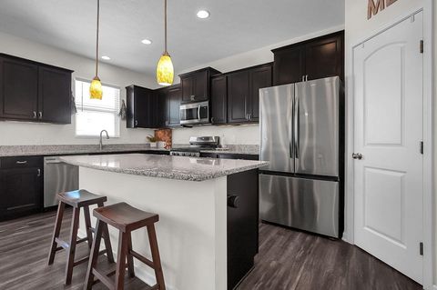 Tiny photo for 460 Harness Place, Marysville, OH 43040 (MLS # 226005039)