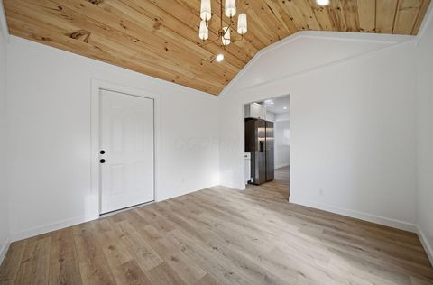 Tiny photo for 1303 S Ohio Avenue, Columbus, OH 43206 (MLS # 225044988)