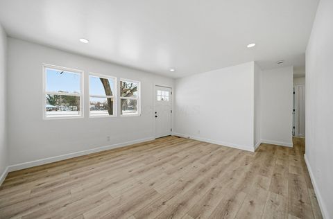 Tiny photo for 1303 S Ohio Avenue, Columbus, OH 43206 (MLS # 225044988)