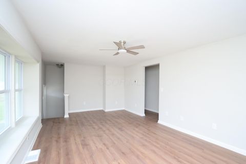 Tiny photo for 4051 State Route Avenue W, Ontario, OH 44903 (MLS # 226000847)