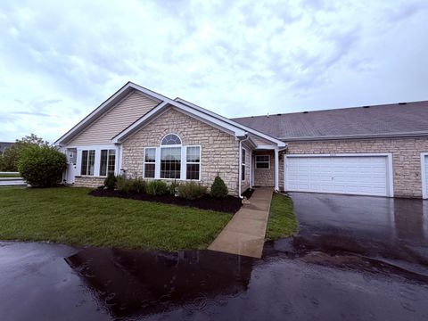 Photo of 4233 Stream Bank Lane, Hilliard, OH 43026 (MLS # 226019305)