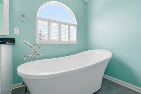 Tiny photo for 5608 Hardwell Drive, Hilliard, OH 43026 (MLS # 225044852)