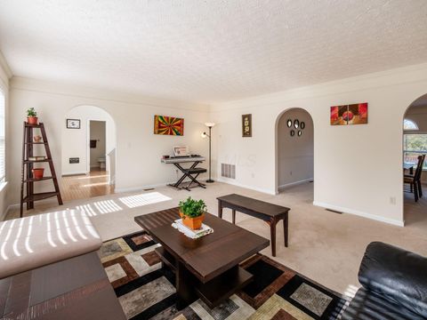 Tiny photo for 210 Pinecrest Drive, Delaware, OH 43015 (MLS # 225040982)