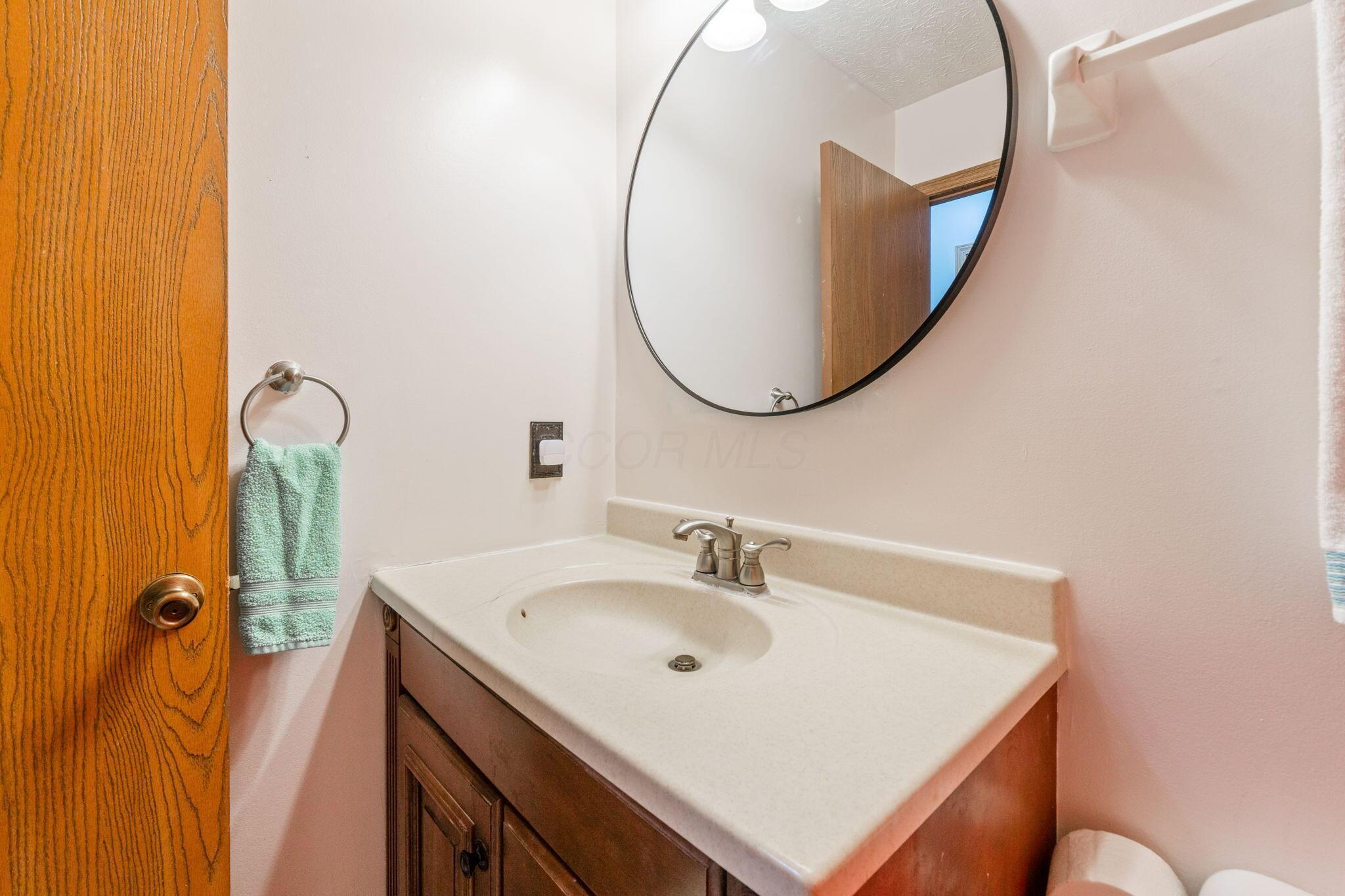 1111 Viewpointe Drive, Columbus, Ohio image 42