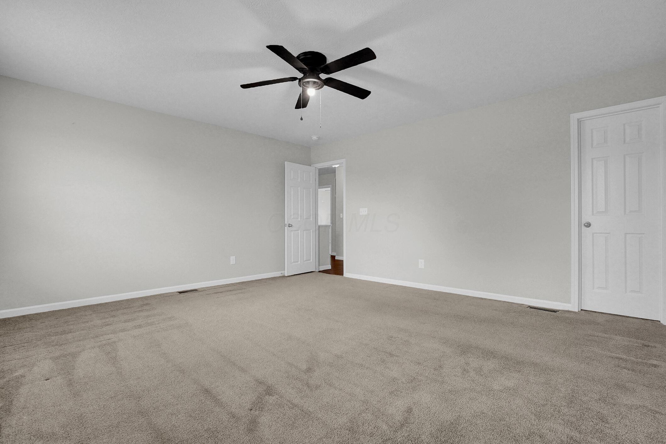 16 Hawthorne Drive, Ashville, Ohio image 25