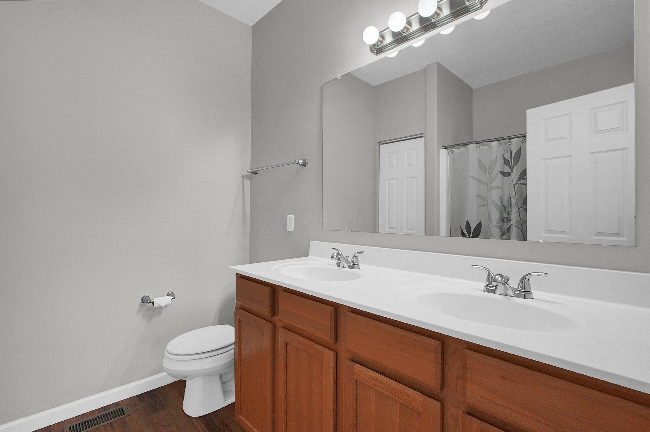 16 Hawthorne Drive, Ashville, Ohio image 20