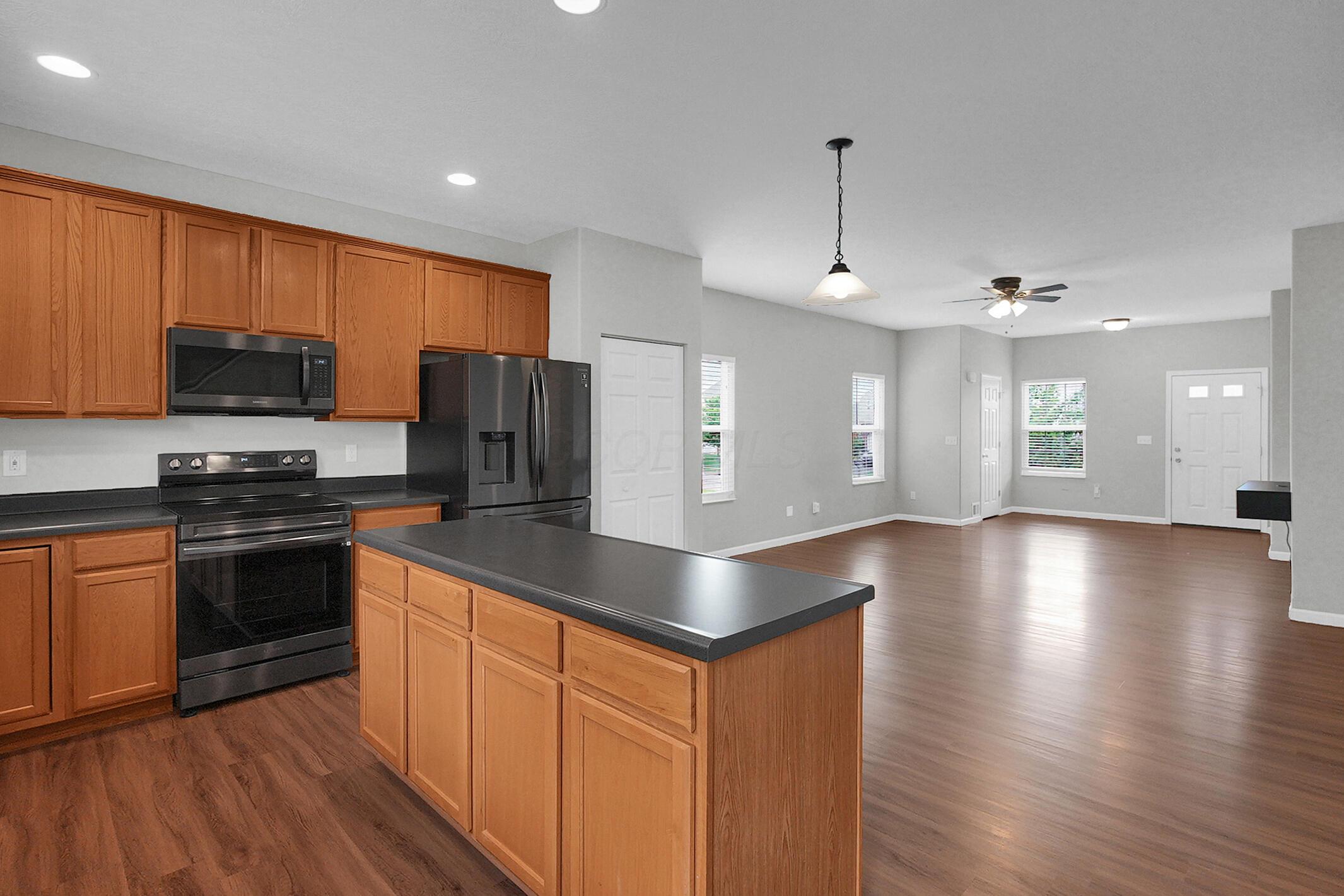 16 Hawthorne Drive, Ashville, Ohio image 14