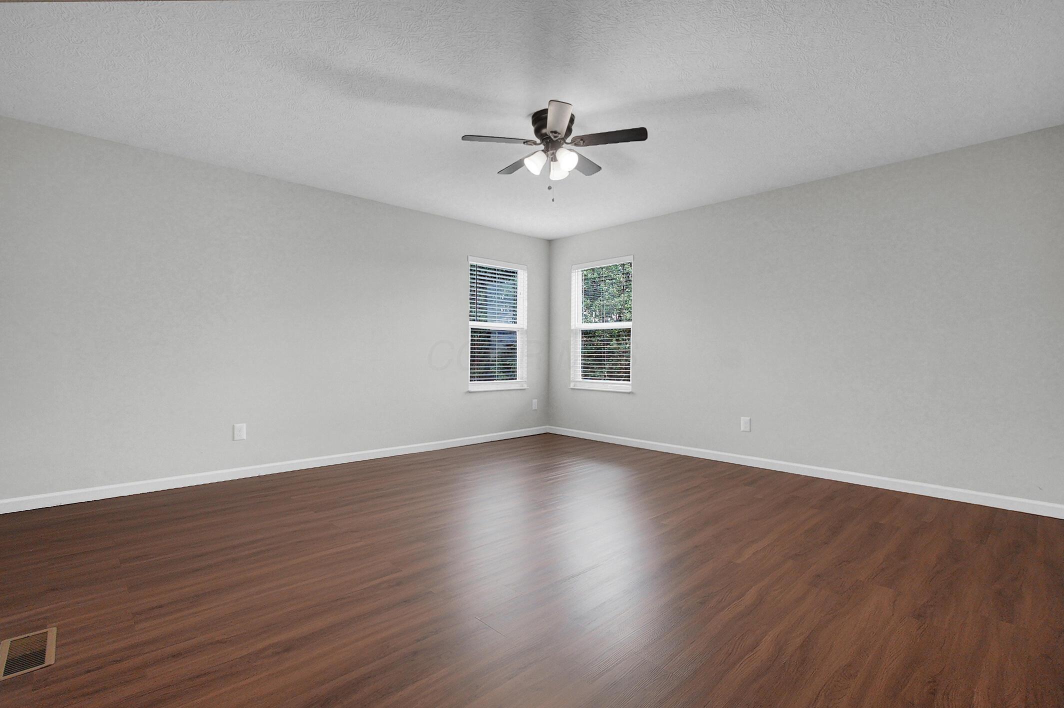 16 Hawthorne Drive, Ashville, Ohio image 7