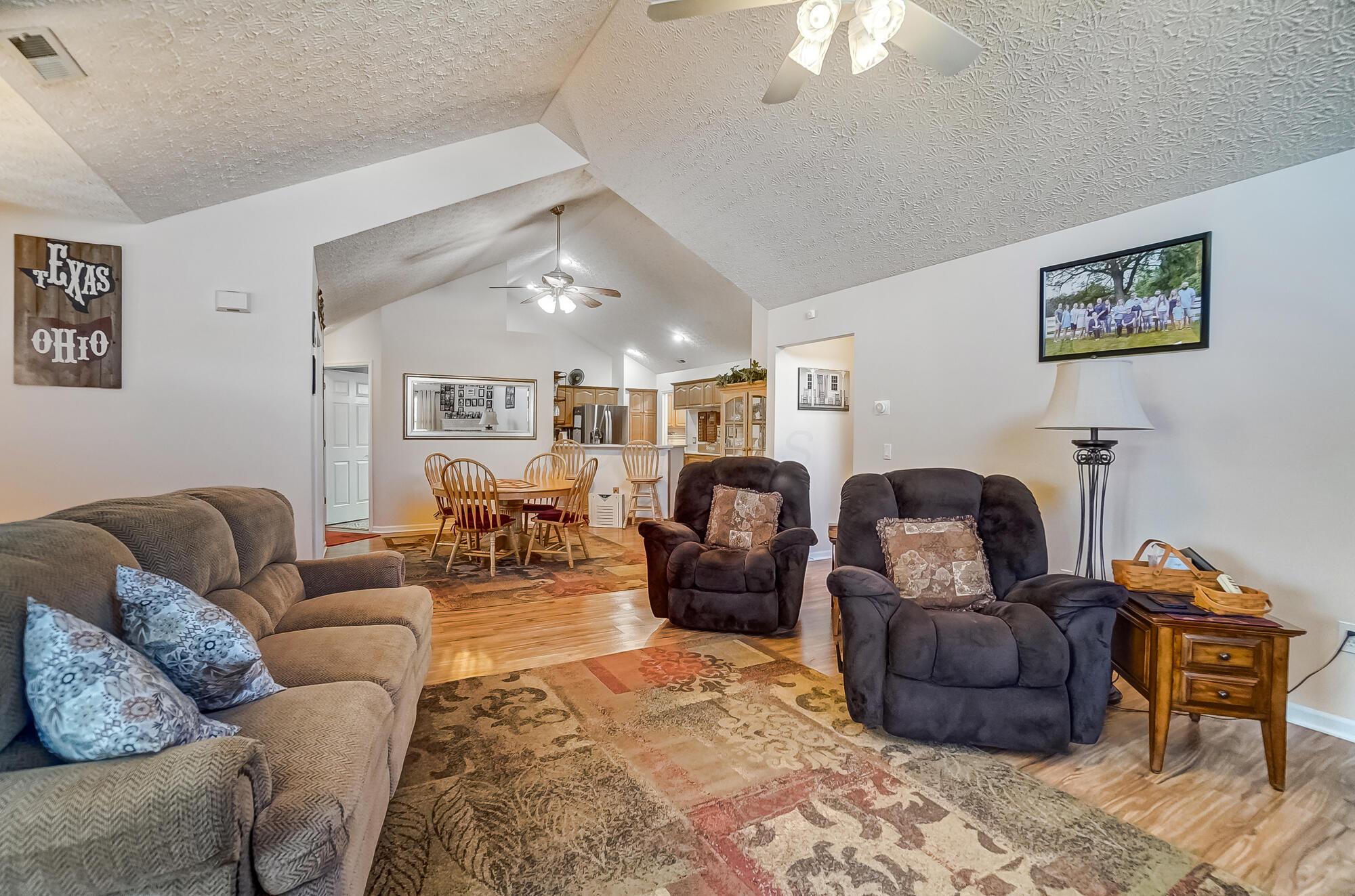 6069 Landings Pond Place, Grove City, Ohio image 7