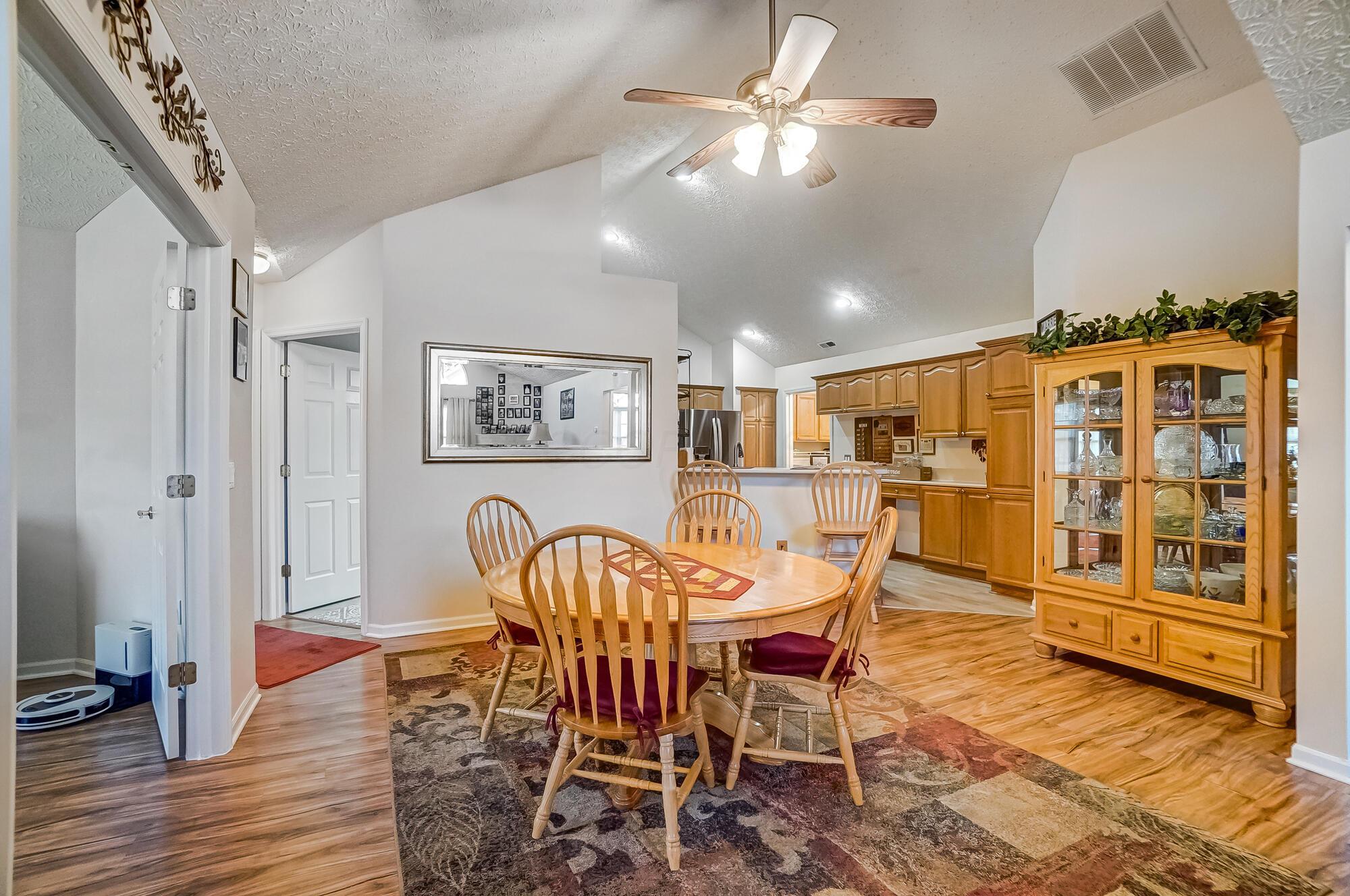 6069 Landings Pond Place, Grove City, Ohio image 9