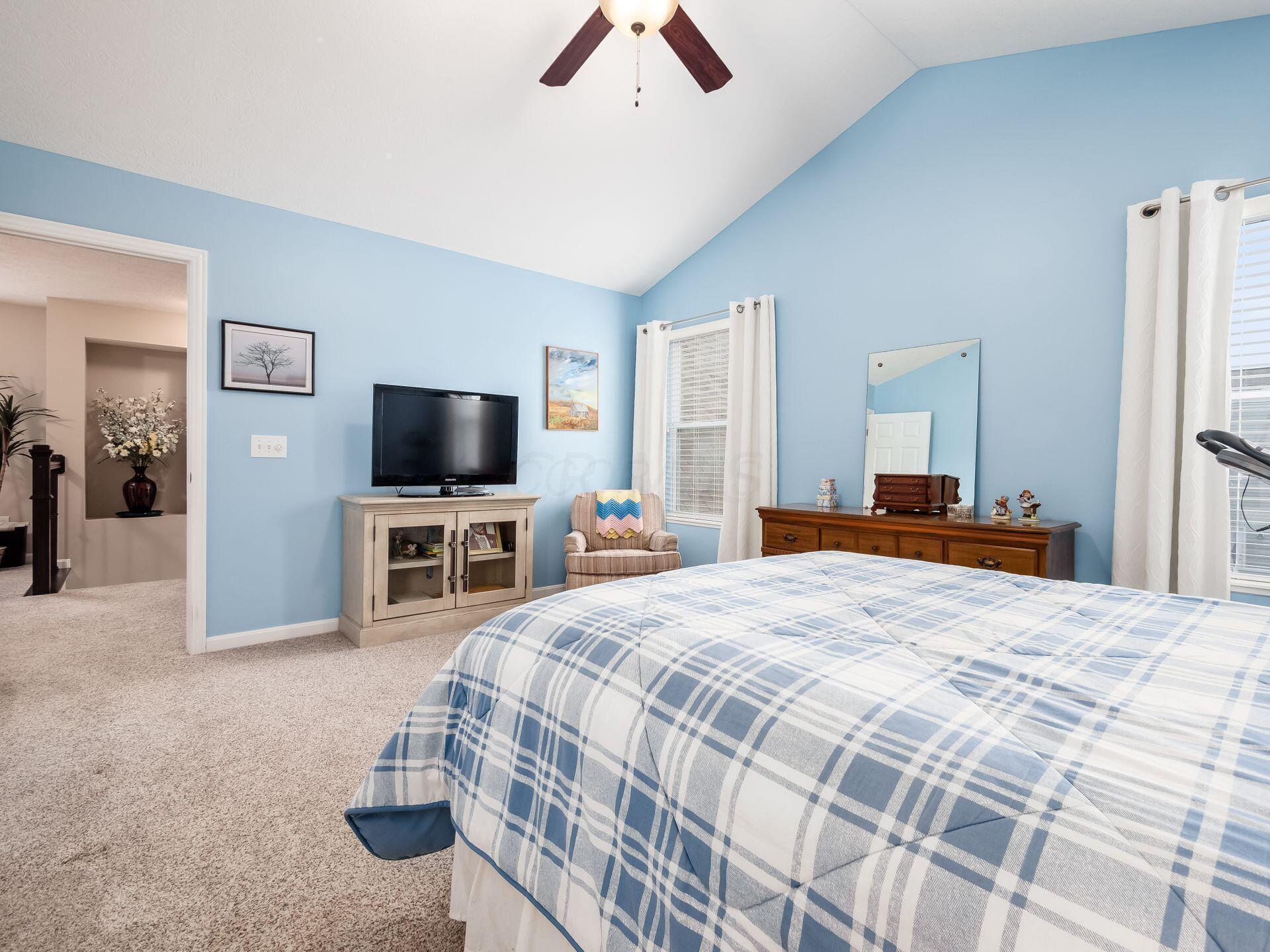 5694 Stearns Road, Dublin, Ohio image 36
