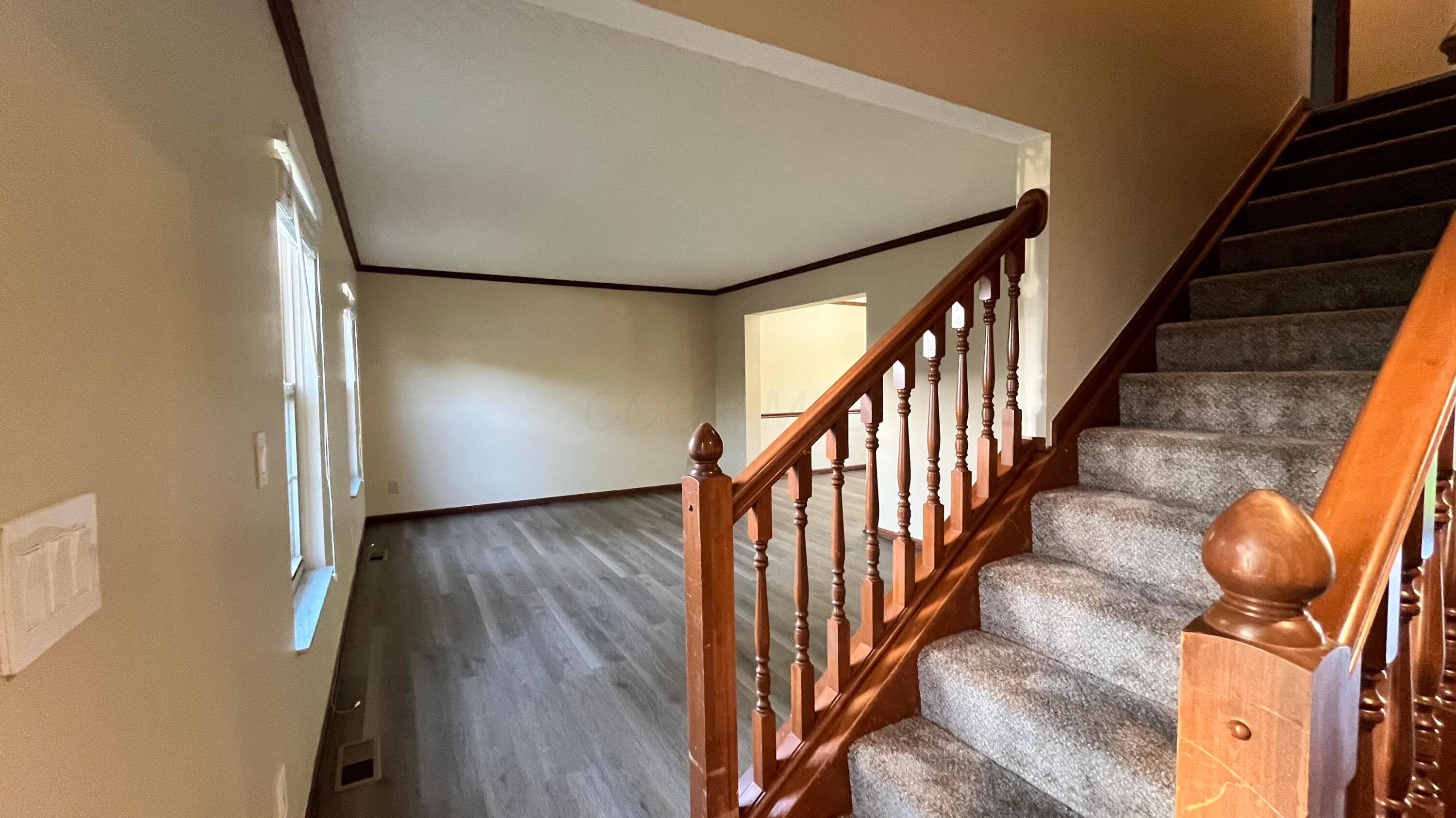 7586 Jenkins Drive, Canal Winchester, Ohio image 2