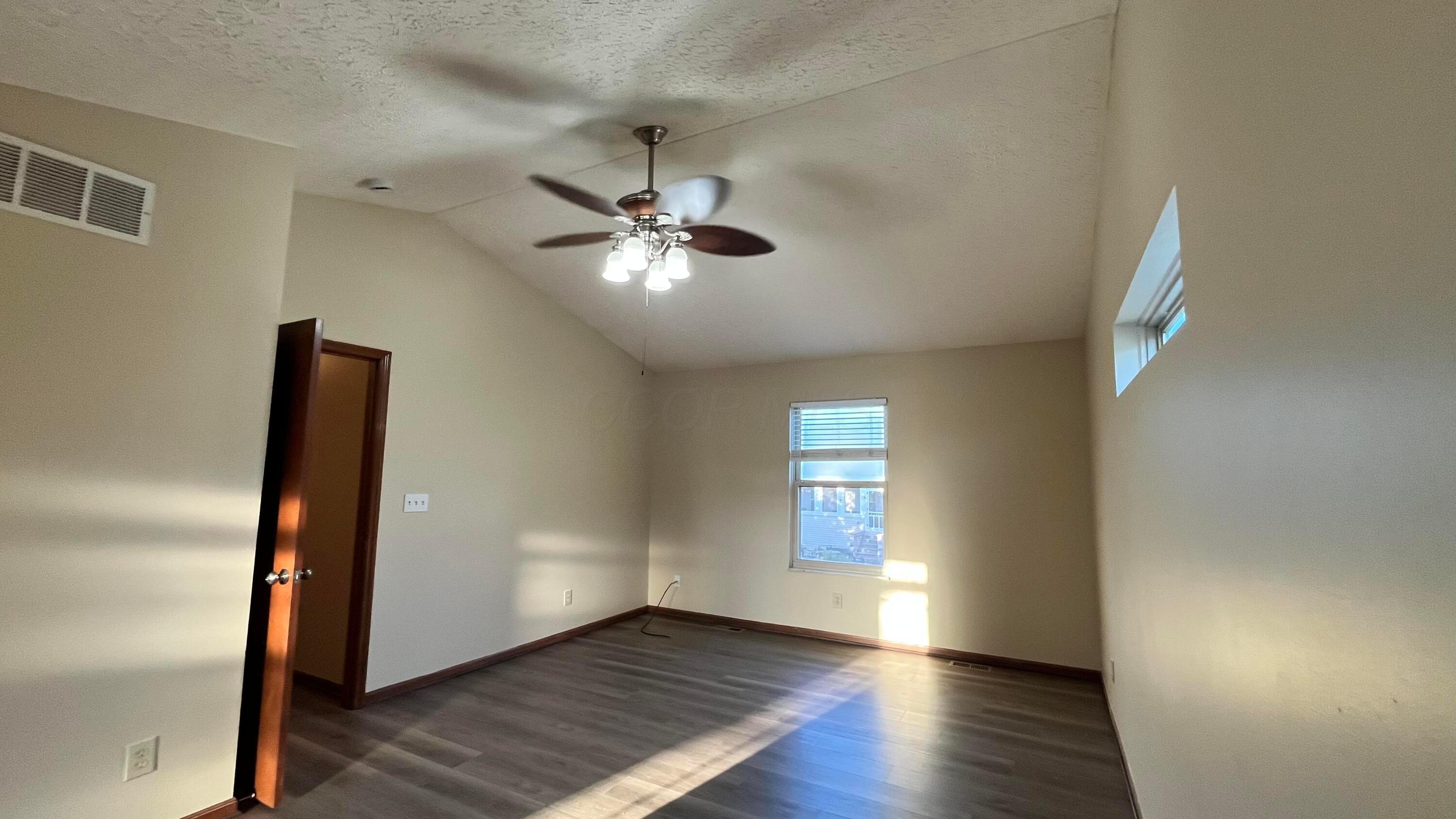 7586 Jenkins Drive, Canal Winchester, Ohio image 8