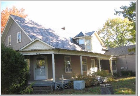 Photo of 415-417 E Walnut Street, Westerville, OH 43081 (MLS # 226001565)