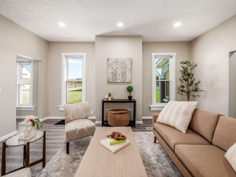 Photo of 3543 Cleveland Avenue, Grove City, OH 43123 (MLS # 226002327)