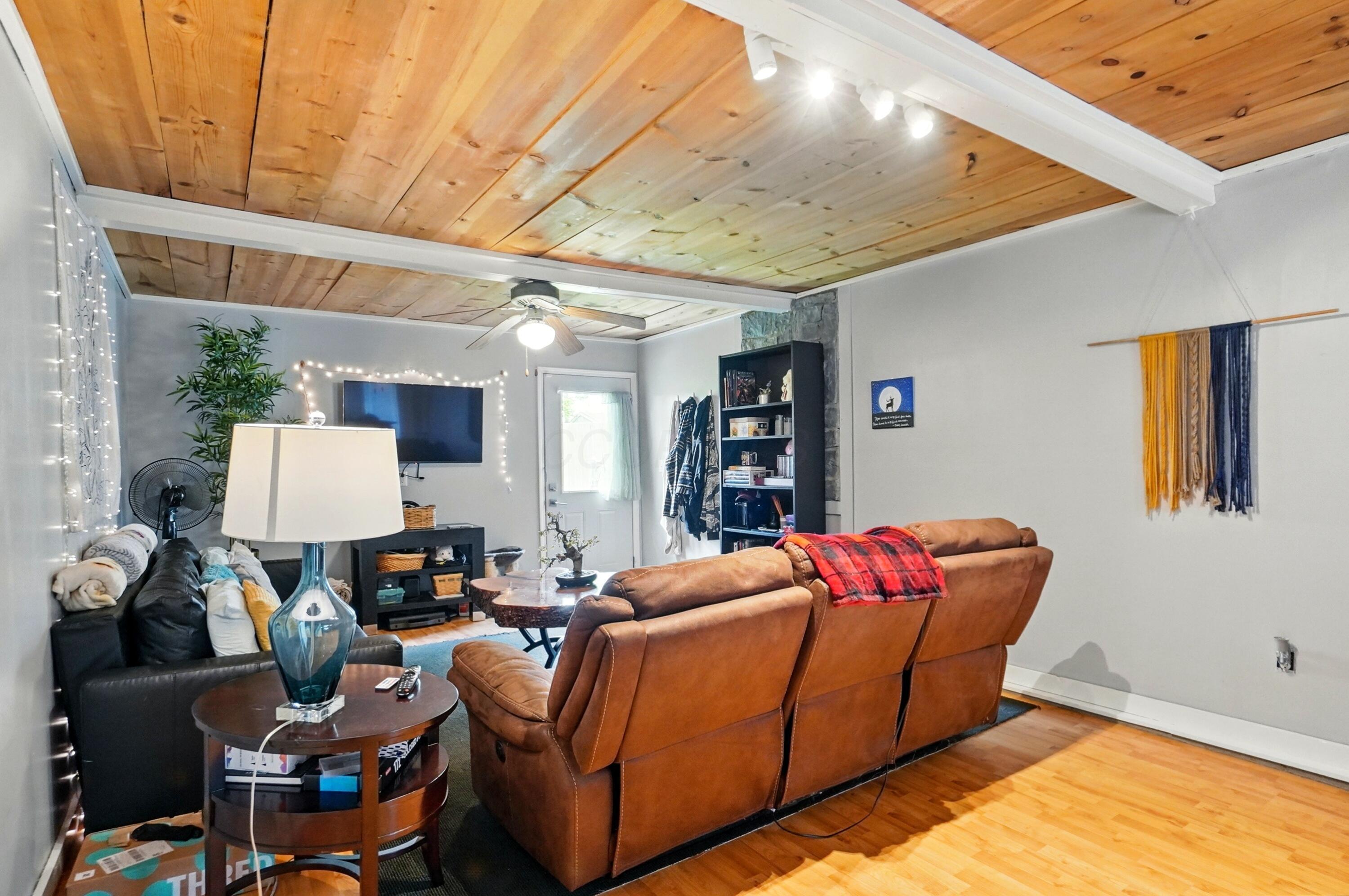 1240 W Choctaw Drive, London, Ohio image 20