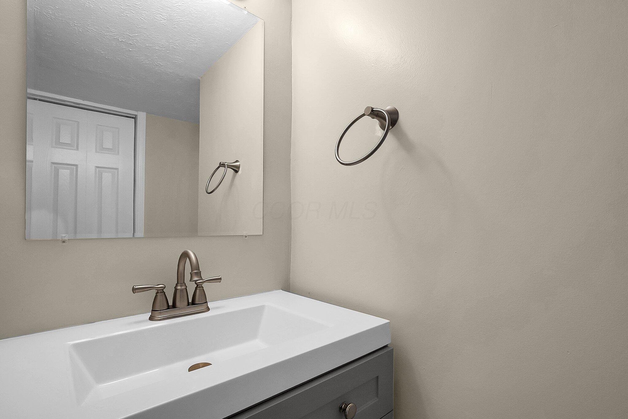 3784 Armuth Avenue, Columbus, Ohio image 21