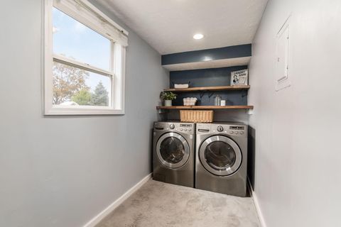 Tiny photo for 89 High Street, Sunbury, OH 43074 (MLS # 225045573)