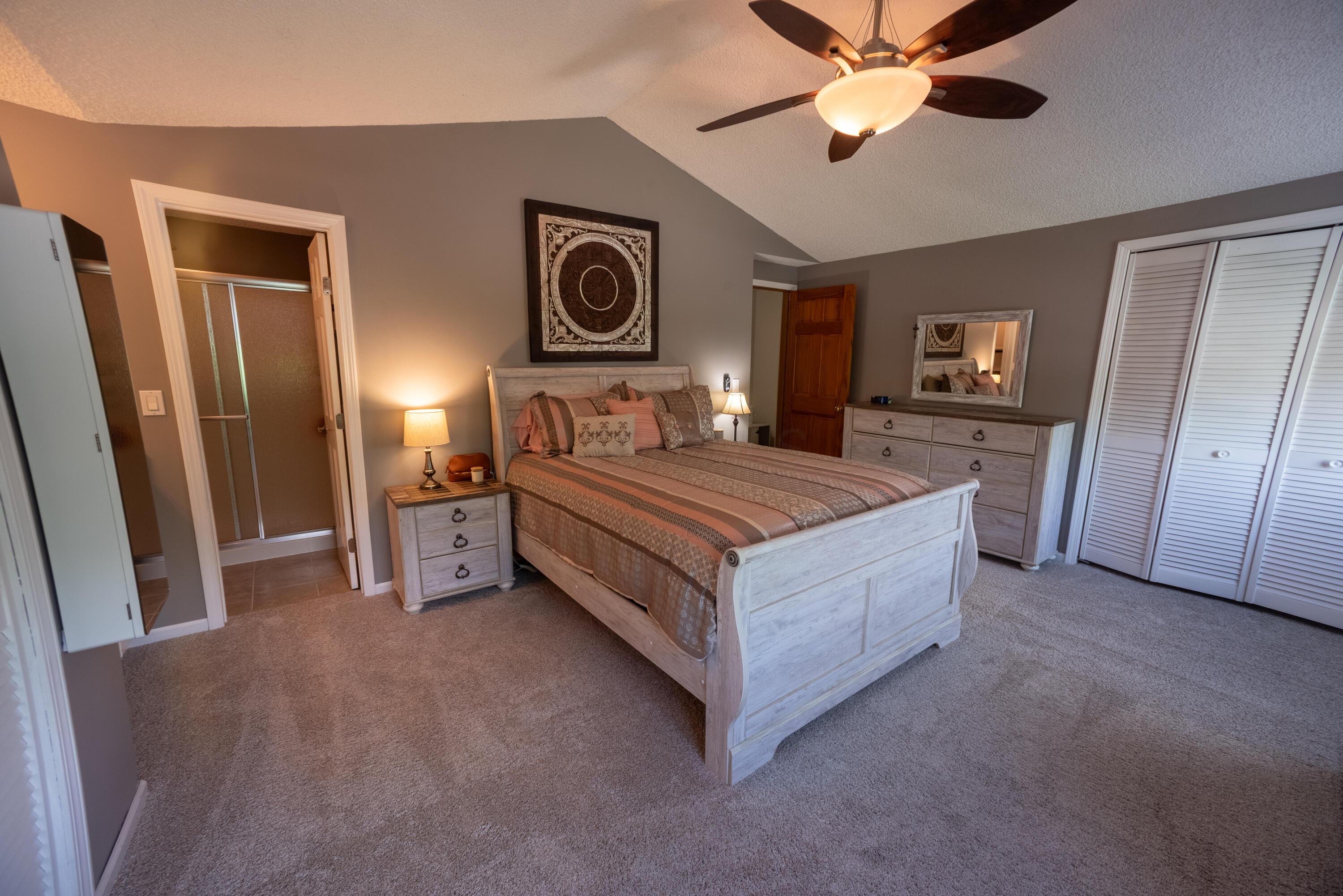 4873 Brixston Drive, Hilliard, Ohio image 18