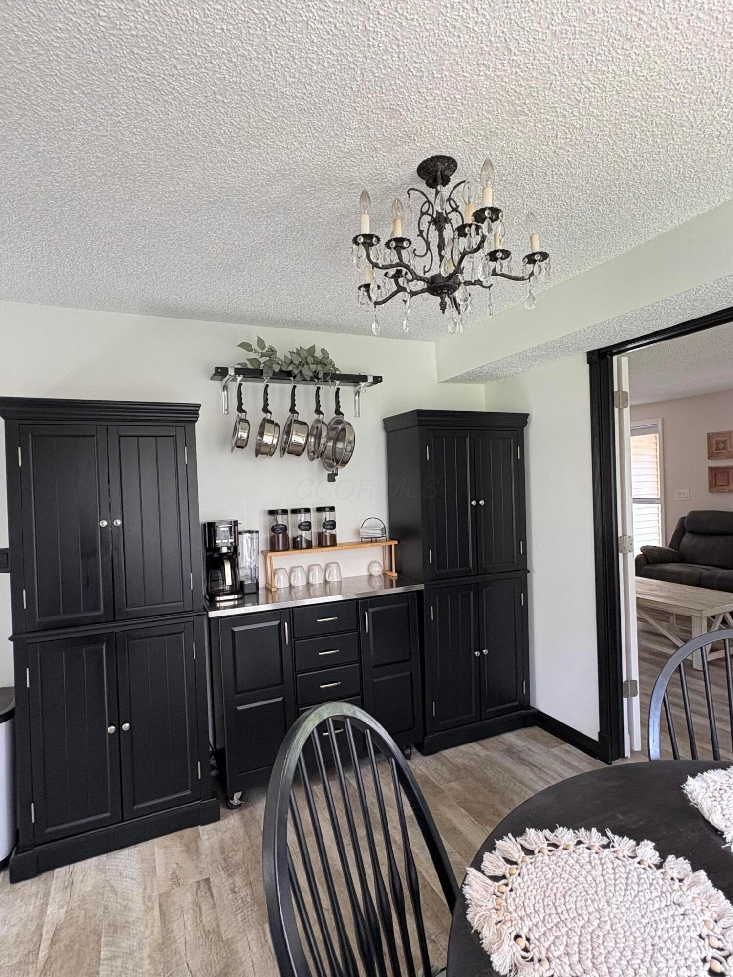 4873 Brixston Drive, Hilliard, Ohio image 12