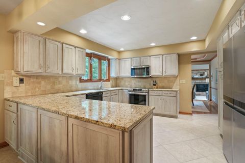 Tiny photo for 7832 Country Brook Lane, Reynoldsburg, OH 43068 (MLS # 226000689)