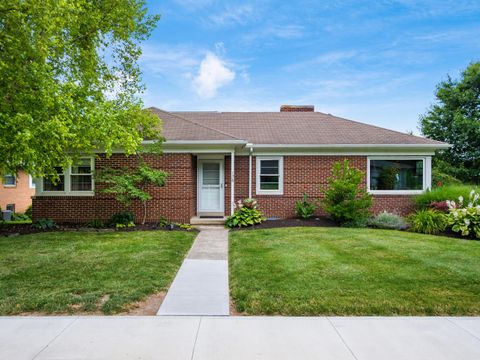 Photo of 126 Franklin Street, Dublin, OH 43017 (MLS # 226024611)