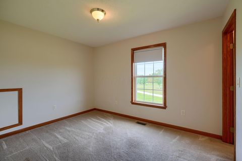 Tiny photo for 1502 Leonard Road NW, Baltimore, OH 43105 (MLS # 225037746)