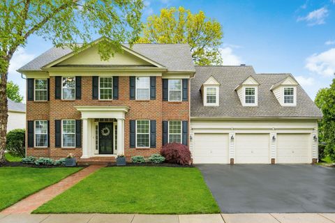 Photo of 7158 Tumblebrook Drive, New Albany, OH 43054 (MLS # 226015122)