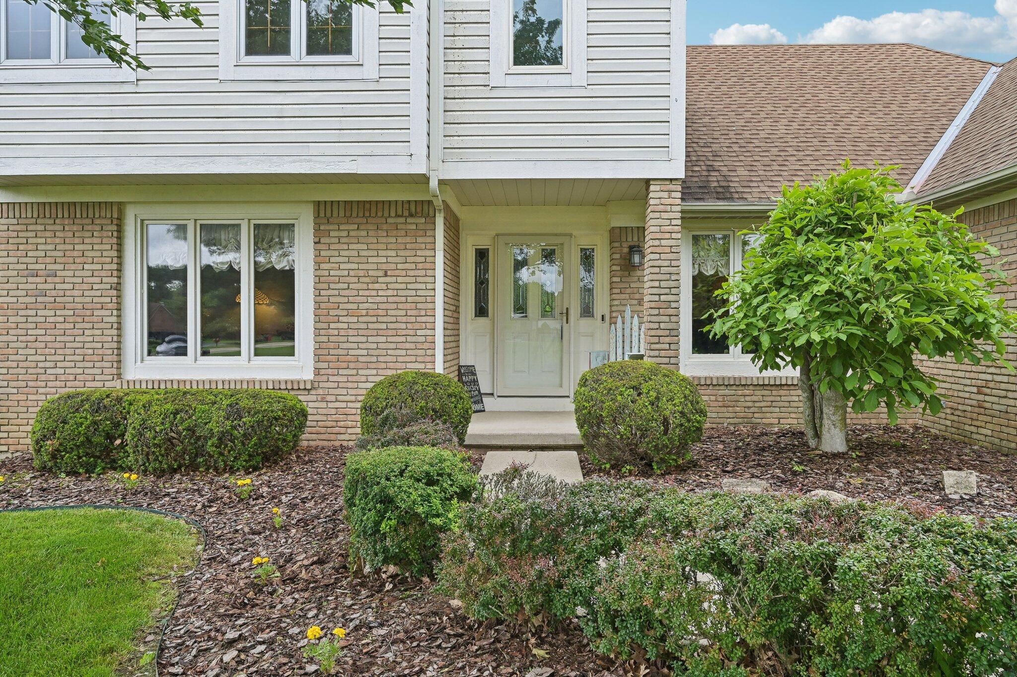 8628 N Spring Court, Pickerington, Ohio image 5