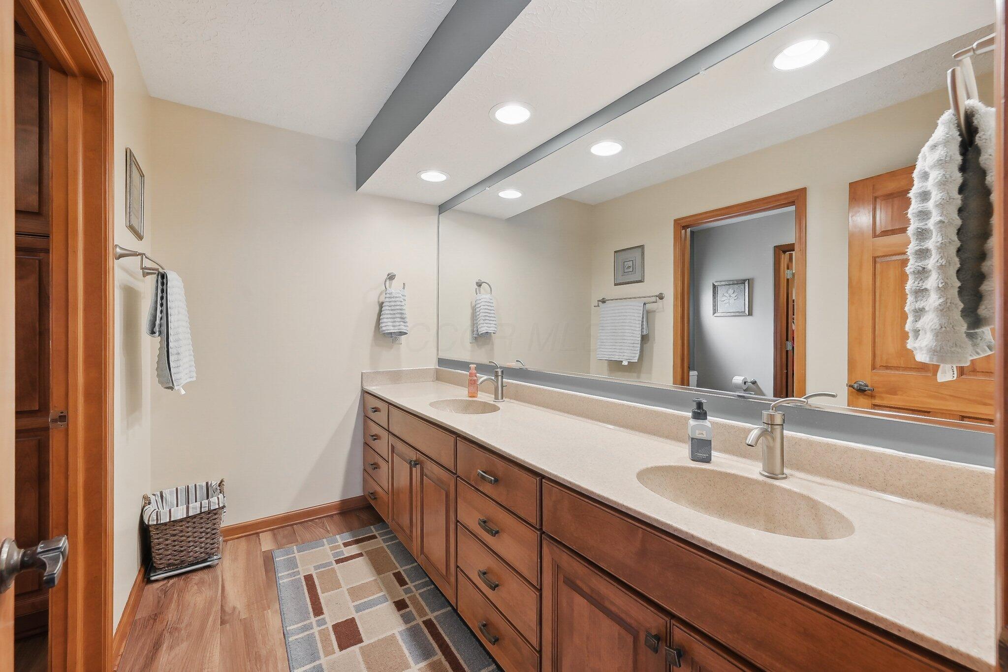 8628 N Spring Court, Pickerington, Ohio image 48