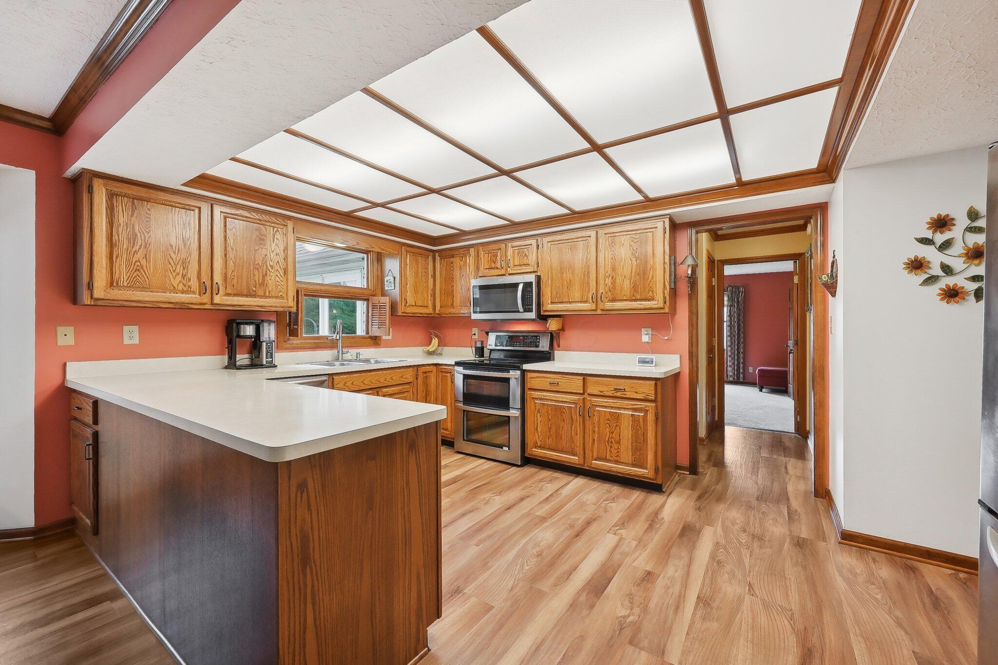 8628 N Spring Court, Pickerington, Ohio image 30