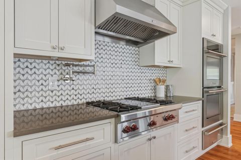 Tiny photo for 1201 Wyandotte Road, Columbus, OH 43212 (MLS # 226014082)