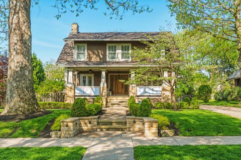 Photo of 1201 Wyandotte Road, Columbus, OH 43212 (MLS # 226014082)