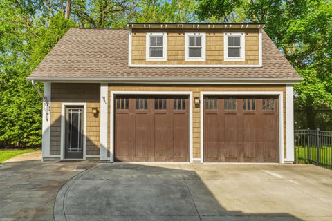 Tiny photo for 1201 Wyandotte Road, Columbus, OH 43212 (MLS # 226014082)