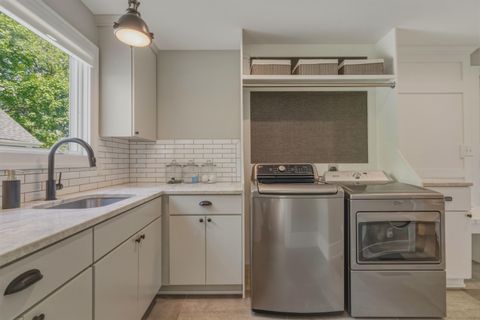 Tiny photo for 1201 Wyandotte Road, Columbus, OH 43212 (MLS # 226014082)