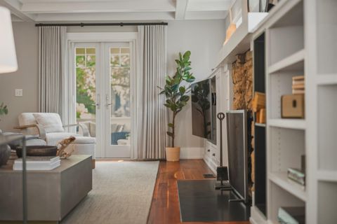 Tiny photo for 1201 Wyandotte Road, Columbus, OH 43212 (MLS # 226014082)