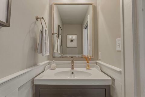 Tiny photo for 1201 Wyandotte Road, Columbus, OH 43212 (MLS # 226014082)