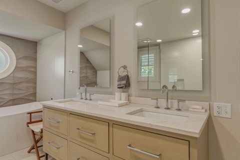 Tiny photo for 1201 Wyandotte Road, Columbus, OH 43212 (MLS # 226014082)