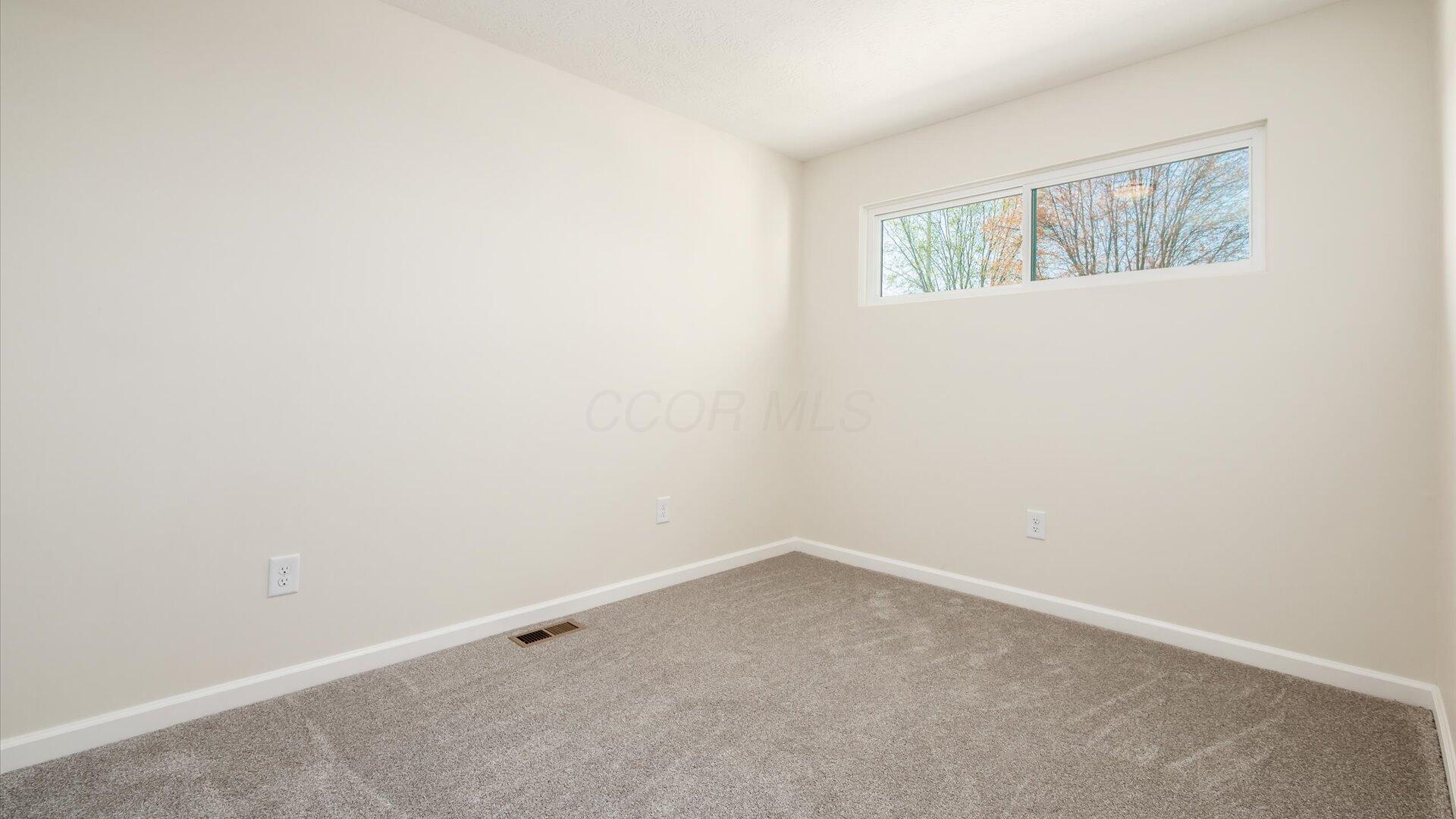 500 Hemlock Place, Newark, Ohio image 33