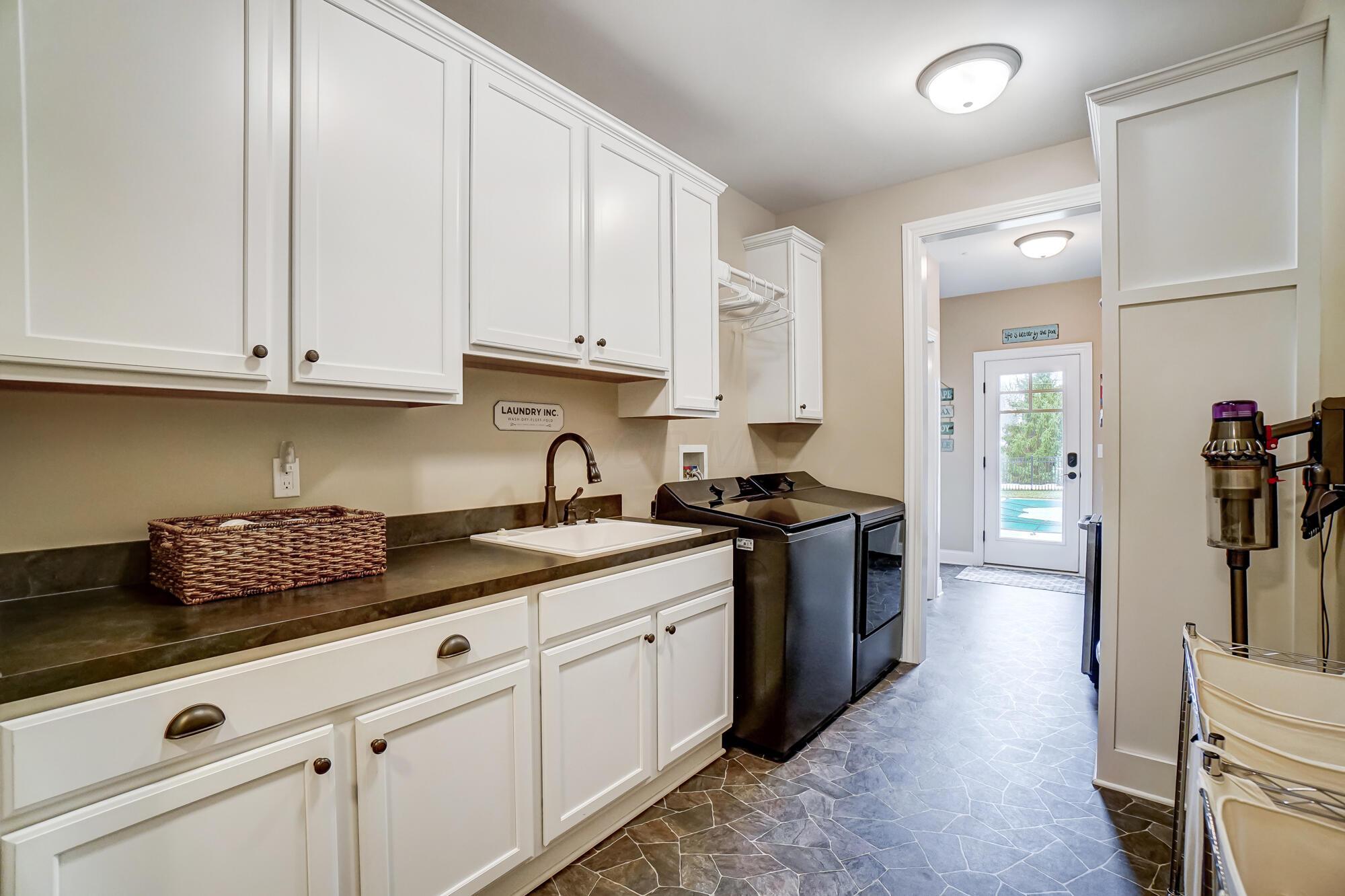 6343 Dan Sherri Avenue, Dublin, Ohio image 43