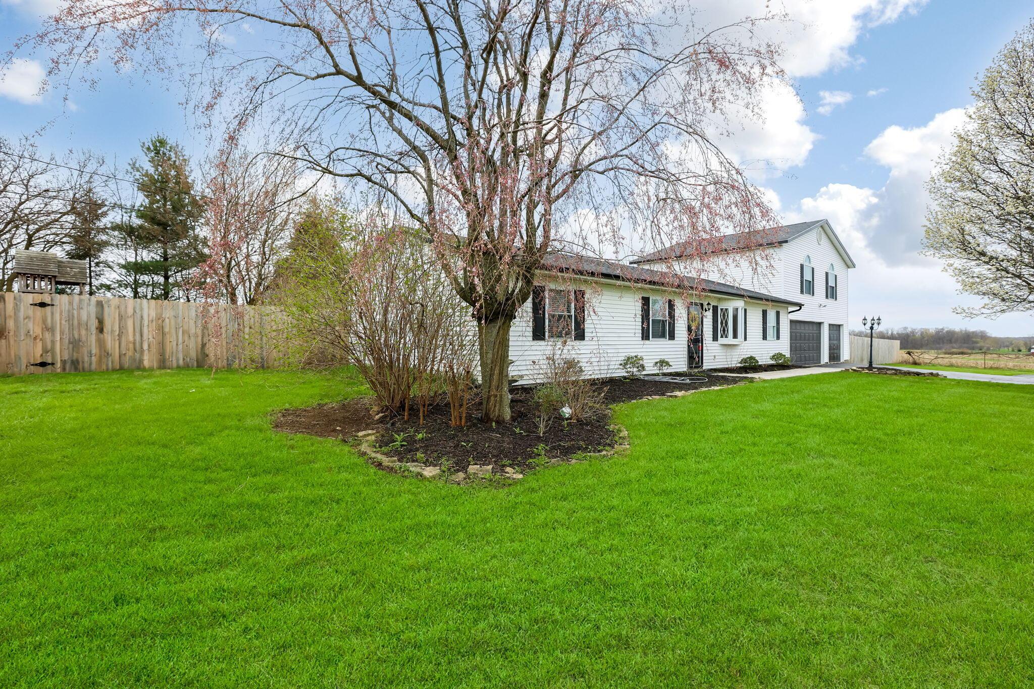 9501 Tarbutton Road, South Vienna, Ohio image 11