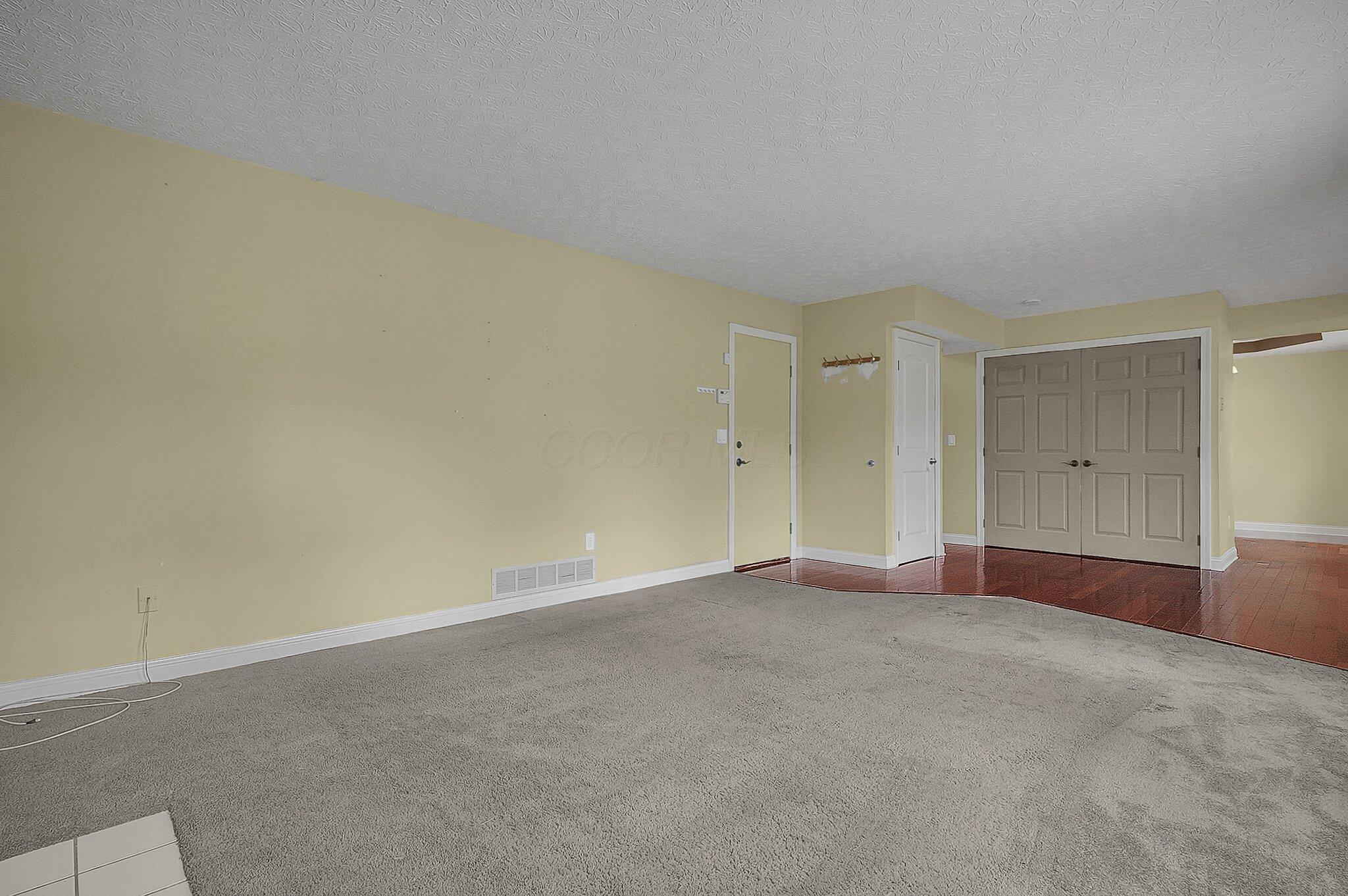 1860 Seasprite Drive, Galloway, Ohio image 9