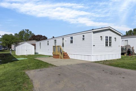 Photo of 1330 Hanover Road 134 #134, Delaware, OH 43015 (MLS # 226013448)