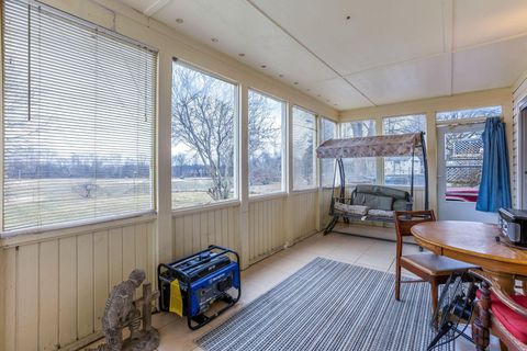 Tiny photo for 5220 Edgeview Road, Columbus, OH 43207 (MLS # 226002361)