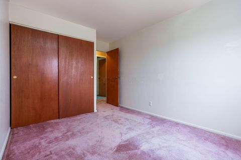 Tiny photo for 5220 Edgeview Road, Columbus, OH 43207 (MLS # 226002361)