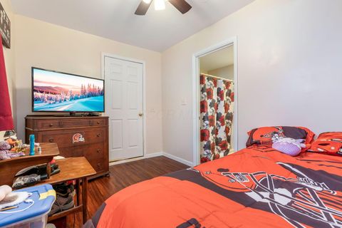 Tiny photo for 5220 Edgeview Road, Columbus, OH 43207 (MLS # 226002361)