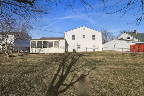 Tiny photo for 5220 Edgeview Road, Columbus, OH 43207 (MLS # 226002361)
